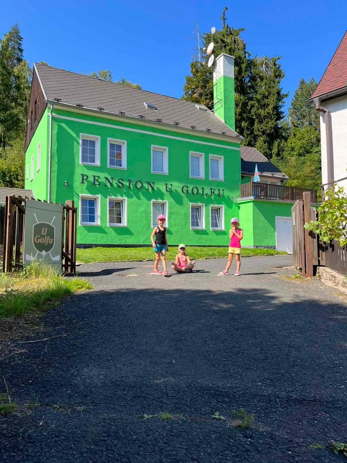 Pension U Golfu Cihelny Karlovy Vary Exterior photo