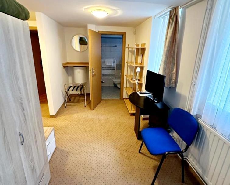 Pension U Golfu Cihelny Karlovy Vary Exterior photo