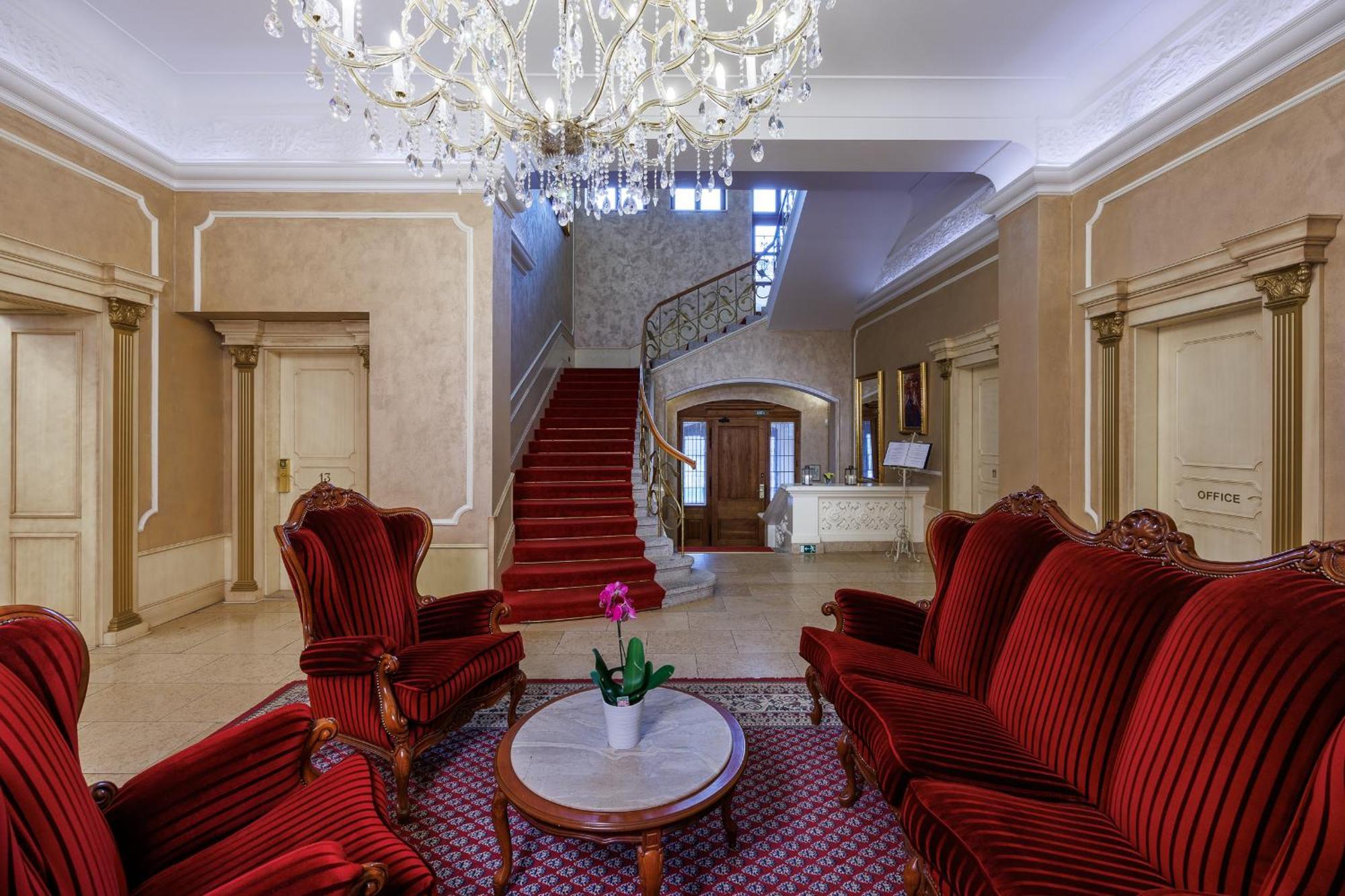 Pension U Golfu Cihelny Karlovy Vary Exterior photo