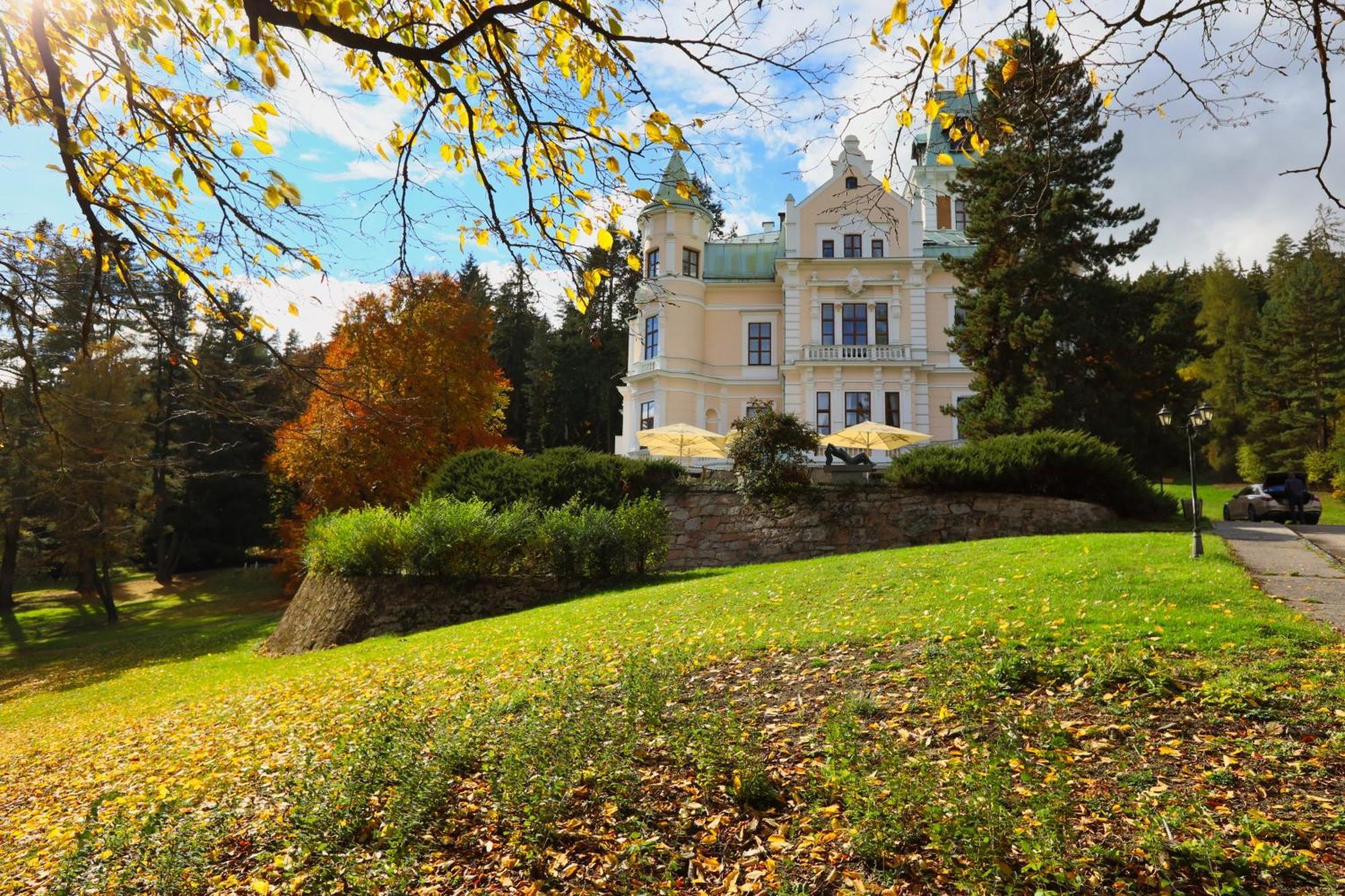 Pension U Golfu Cihelny Karlovy Vary Exterior photo