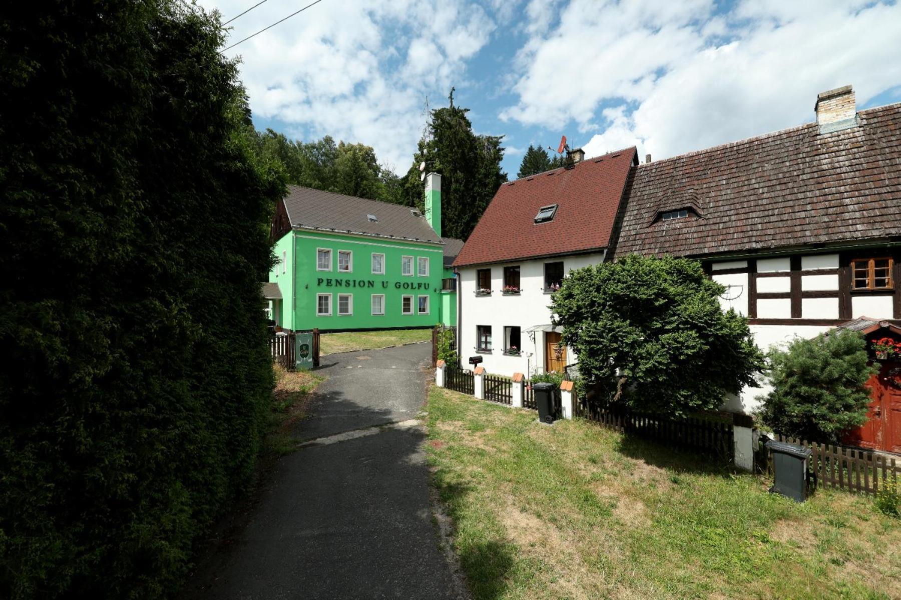 Pension U Golfu Cihelny Karlovy Vary Exterior photo