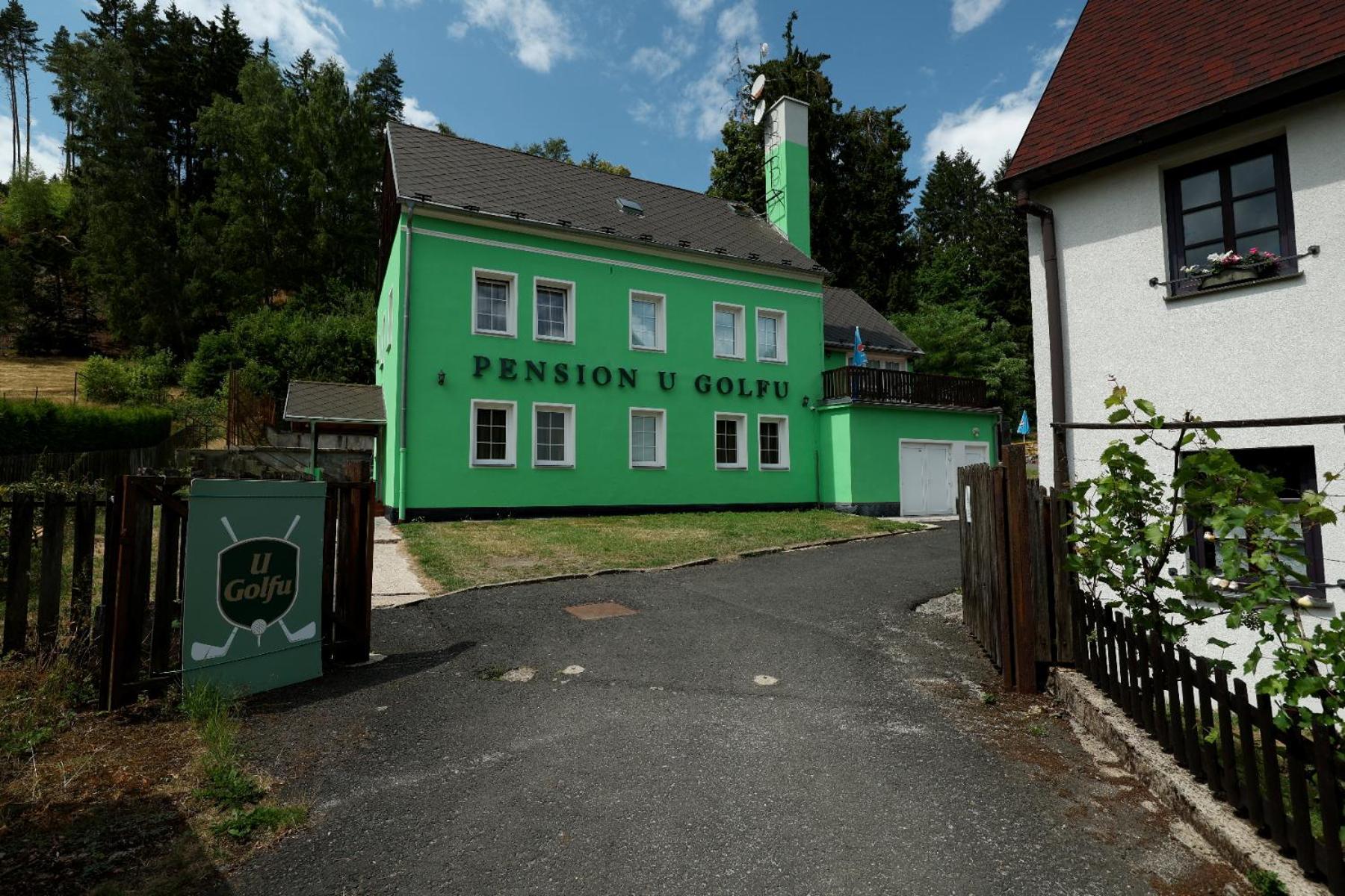 Pension U Golfu Cihelny Karlovy Vary Exterior photo